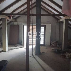 Krapinske Toplice, dvoetažni stan, 153,44 m²,blizina lječilišta 