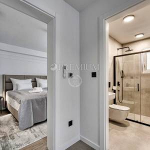 Krk, moderan apartman s bazenom i wellnessom, pogledom na more!