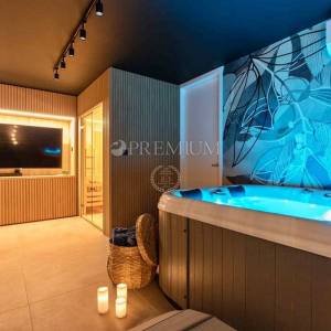 Krk, moderan apartman s bazenom i wellnessom, pogledom na more!