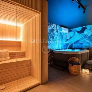 Krk, moderan apartman s bazenom i wellnessom, pogledom na more!