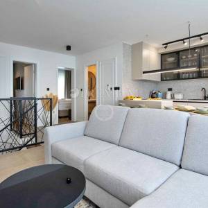 Krk, moderan apartman s bazenom i wellnessom, pogledom na more!