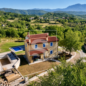 Kuća s 2 spavaće sobe na mirnoj lokaciji, Labin okolica
