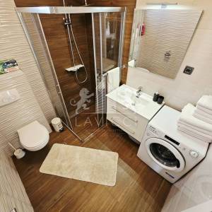 Kuća s bazenom I Vir – novogradnja, 3 spavaće sobe, 800 m od mora