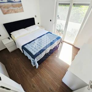 Kuća s bazenom I Vir – novogradnja, 3 spavaće sobe, 800 m od mora