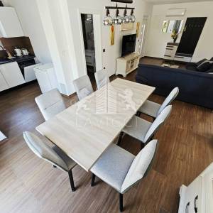 Kuća s bazenom I Vir – novogradnja, 3 spavaće sobe, 800 m od mora