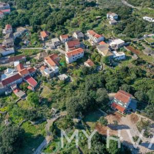 Kuća s pogledom na more u Sućurju