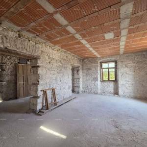KUĆA U MUTVORANU – 300+ m² I ZEMLJIŠTE 2.980 m²