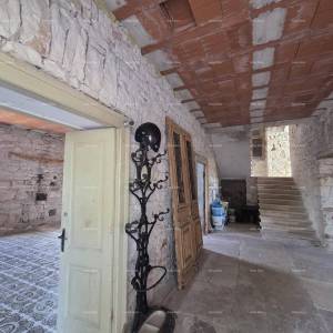 KUĆA U MUTVORANU – 300+ m² I ZEMLJIŠTE 2.980 m²
