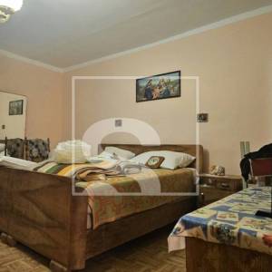 Kuća u Vodnjanu, 5 ss, dvorište, garaža