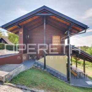 KUĆA ZA ODMOR / VIKENDICA  NKP 71 m2 NA PARCELI  OD 2.720 m2 NA IZVRSNOJ LOKACIJ