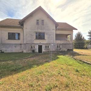 Kuća za uređenje, 370m2, zemljište  2000m2