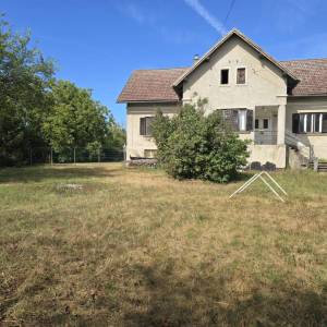 Kuća za uređenje, 370m2, zemljište  2000m2