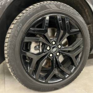 Land Rover Range Rover Evoque R-DYNAMIC SE 2.0D TD4 MHEV 163HP AWD A9 - 3 godine jamstva