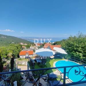 Lovran, dvojna kuća s bazenom, 267 m², panoramski pogled