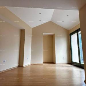 Luksuzan dvoetažni stan u centru Opatije, 185 m2