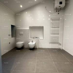 Luksuzan dvoetažni stan u centru Opatije, 185 m2