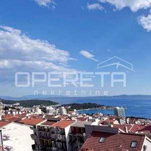 MAKARSKA dvoetažni stan 91,36m2 - 3 sobe/2 kupaonice/pogled