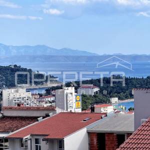 MAKARSKA dvoetažni stan 91,36m2 - 3 sobe/2 kupaonice/pogled