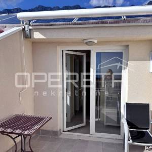MAKARSKA dvoetažni stan 91,36m2 - 3 sobe/2 kupaonice/pogled