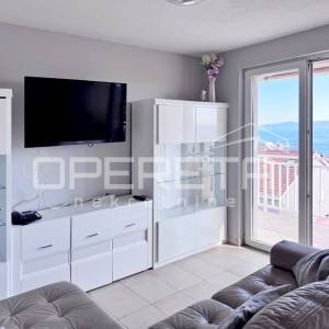 MAKARSKA dvoetažni stan 91,36m2 - 3 sobe/2 kupaonice/pogled