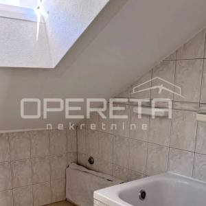 MAKARSKA dvoetažni stan 91,36m2 - 3 sobe/2 kupaonice/pogled