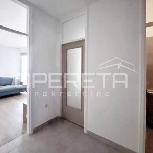 Makarska / Zadnji kat / Lift / Pogled na more / Odmah useljiv