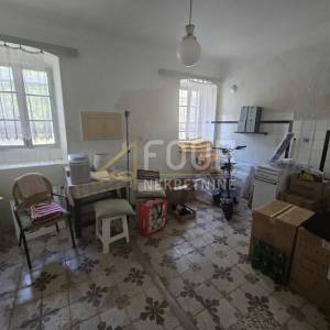 Mali Lošinj, 488m2, kamena starina 100m od mora