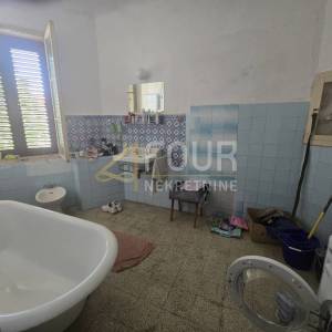 Mali Lošinj, 488m2, kamena starina 100m od mora