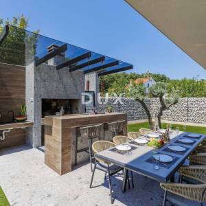 Marčana, Loborika, samostojeća kuća, 242 m², bazen, novogradnja