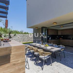 Marčana, Loborika, samostojeća kuća, 242 m², bazen, novogradnja