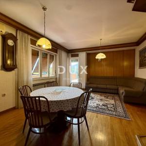 Matulji, centar, samostojeća kuća, 250 m2, pogled, garaža
