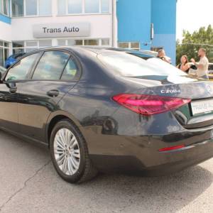 Mercedes-Benz klasa C C200d AUTOMATIK *NAVIGACIJA, LED, KAMERA*