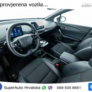 MG 4 64 kWh Luxury 204 KS, ACC+360+VIRT+NAVI