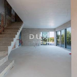 Murter, Podvrške, stan s bazenom, 84,4 m²