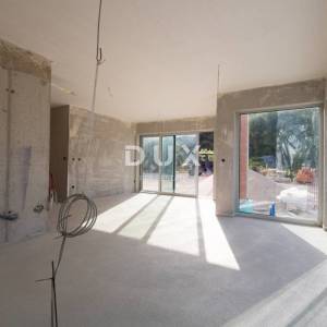 Murter, Podvrške, stan s bazenom, 93,5 m², novogradnja