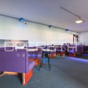 NAJAM, POSLOVNI PROSTOR, LOKAL, VRBOVEC, u  poslovnoj zgradi Zagrebačka ulica, 1