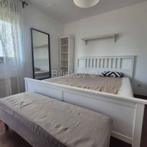 Najam, Remete, četverosoban stan 94m2, na 1 katu, garaža + par.mjesto