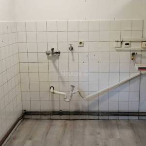 Najam, Vončinina ulica, poslovni prostor  62m2 u suterenu, parking 