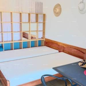 NAMJEŠTEN STAN S BALKONOM BLIZU MORA – PAVIĆINI, DUGA UVALA