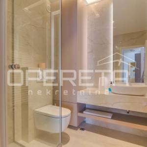 Nazorova, luksuzan stan s privatnom terasom, najam 50m2
