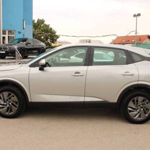 Nissan Qashqai 1.3 MHEV AUTOMATIK *NAVIGACIJA, LED, KAMERA*
