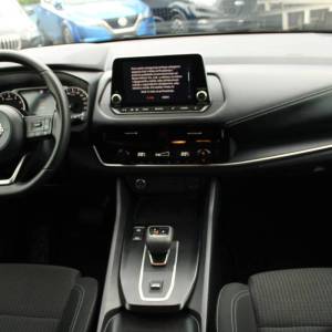 Nissan Qashqai 1.3 MHEV AUTOMATIK *NAVIGACIJA, LED, KAMERA*