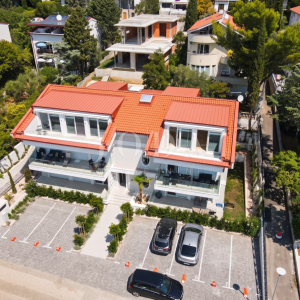 Novi Vinodolski apartman 1.red do mora