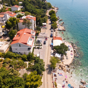 Novi Vinodolski novogradnja prvi red do mora