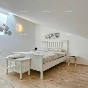 Novigrad – Dvoetažni stan 84 m² s terasom i parkingom