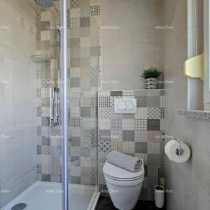 Novigrad – Dvoetažni stan 84 m² s terasom i parkingom