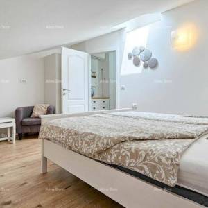 Novigrad – Dvoetažni stan 84 m² s terasom i parkingom