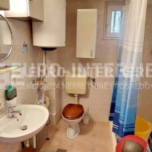 Obiteljska kuća u naselju Bizek površine 381 m², bez provizije!