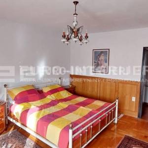 Obiteljska kuća u naselju Bizek površine 381 m², bez provizije!