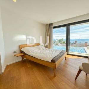 Opatija, centar, četverosoban stan, 158 m2, s privatnim bazenom